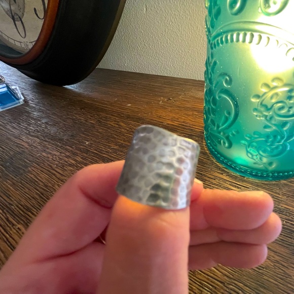 Handmade hammered silver ring. One of a kind adjustable ring - Picture 1 of 3